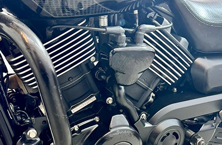 HARLEY DAVIDSON STREET ROD 750